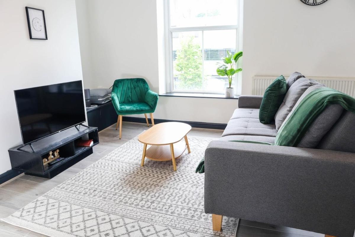 Harrogate Apartment Opposite Business Centre Экстерьер фото